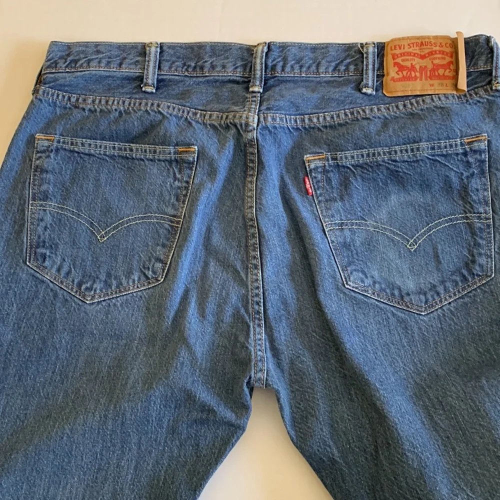 LEVI’S JEANS. Men’s 501 W38XL34. Button fly.‎ Five pockets.